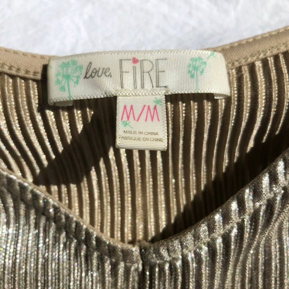 ⚡️2/$25!! Metallic Ribbed Mini Dress - Picture 6 of 8